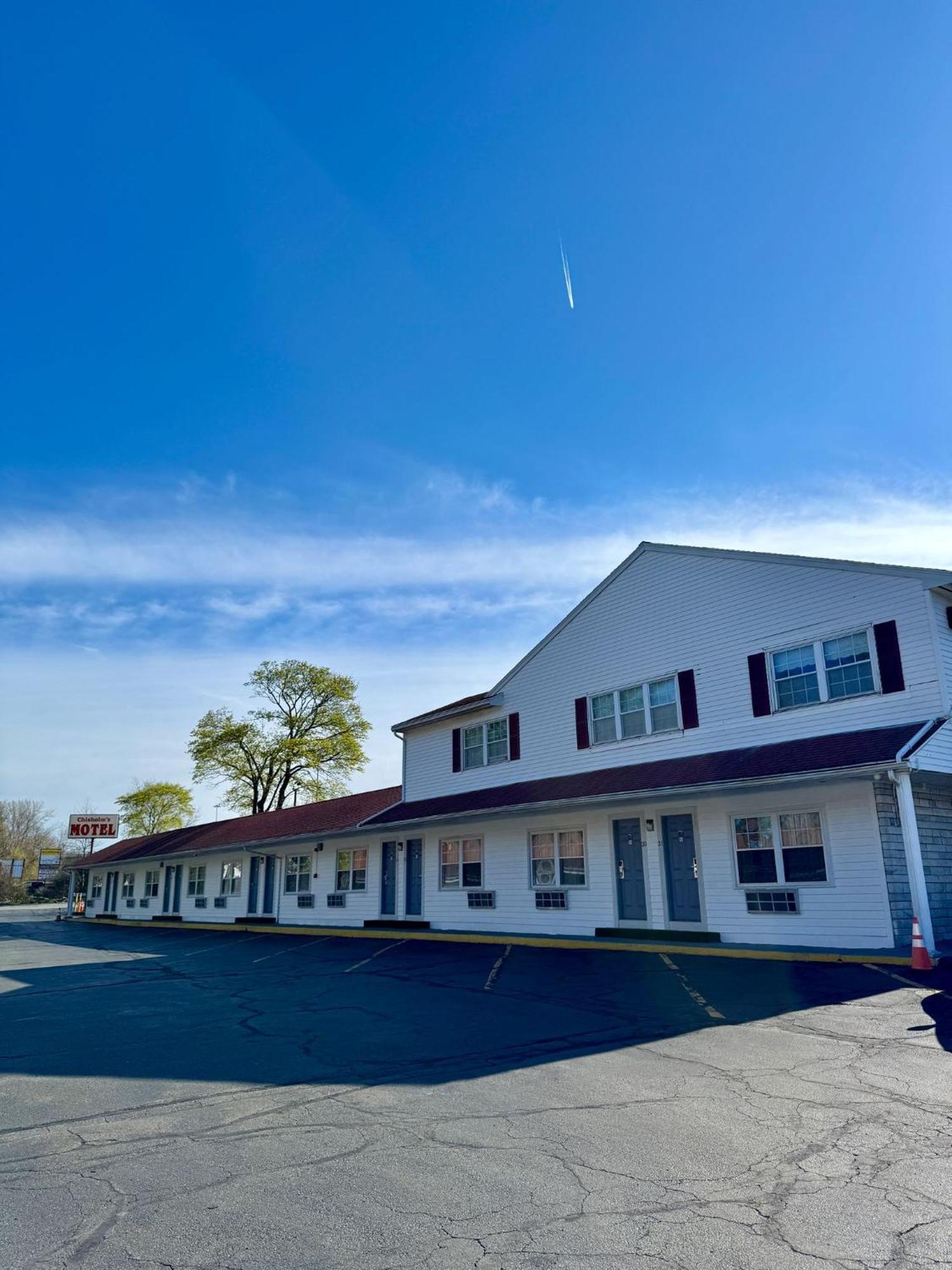 Chisholm'S Motor Inn Saugus Buitenkant foto